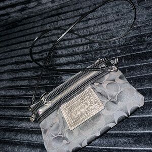 Black Coach poppy crossbody